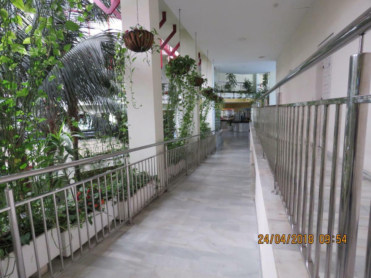 Benal Beach Apartment เบนัลมาเดนา ภายนอก รูปภาพ